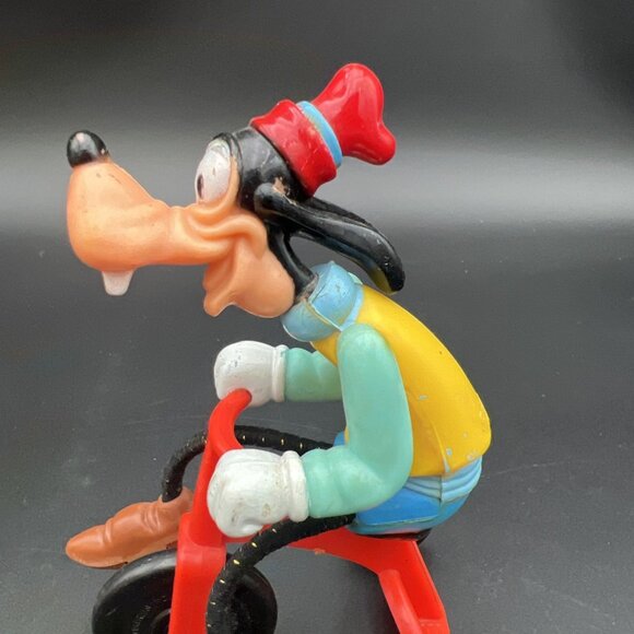 Vintage 1977 Walt Disney Productions Goofy on Tricycle that Pedals Toy Figure 5" - Picture 9 of 16